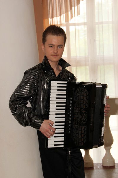 Артур Верхотурцев