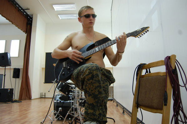 Неизвестно Неизвестно