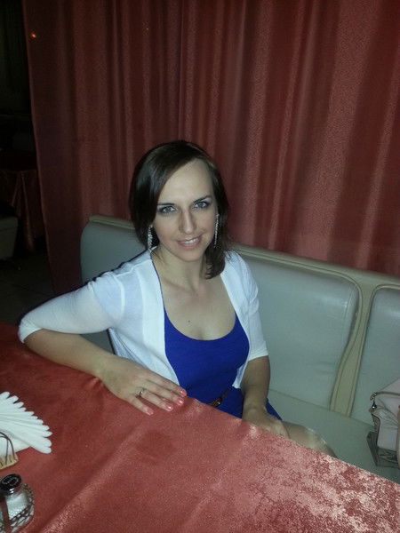 Анна Столбова