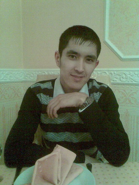 Дамир Асаубаев