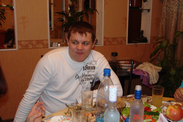 Александр Коваленко