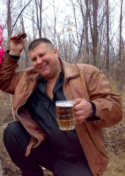 Олег Комаров