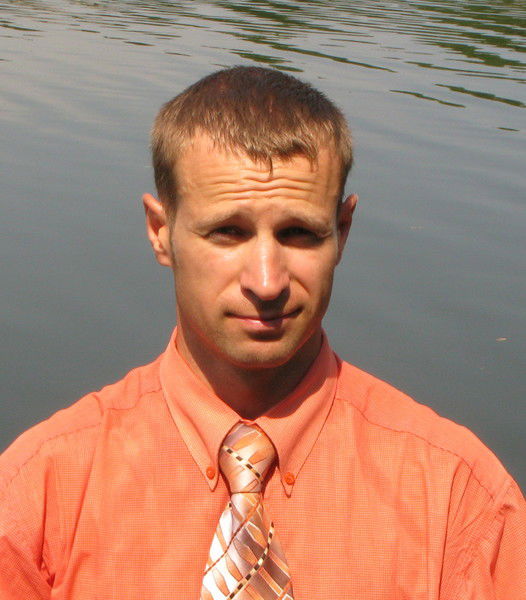 Артур Бегушев