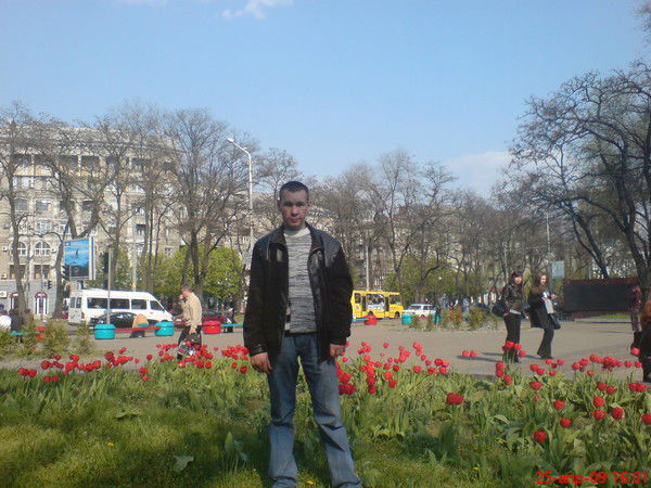 Женя Безродний