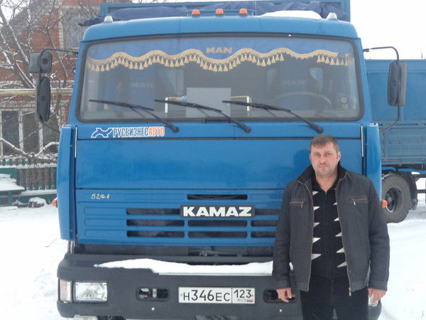 Виталий Сухов