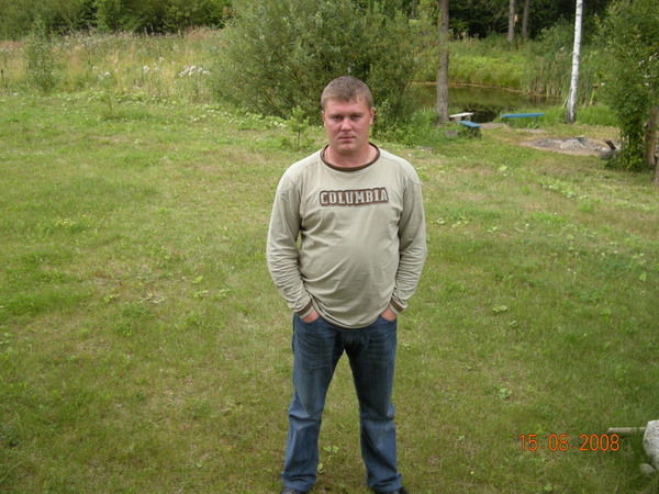 Денис Чекменёв