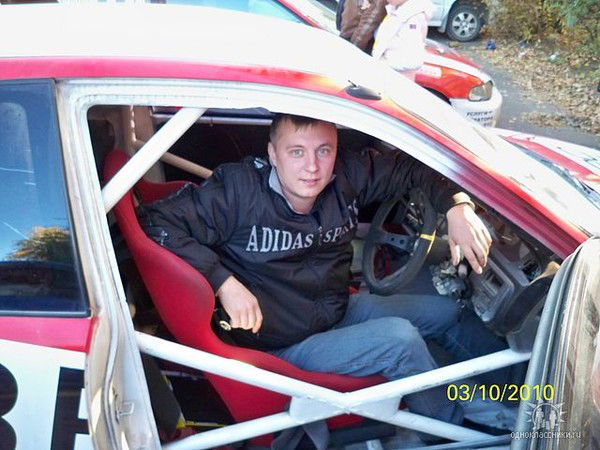 Артем Устинов