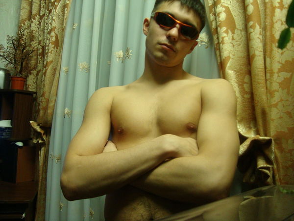 Артур Валиев