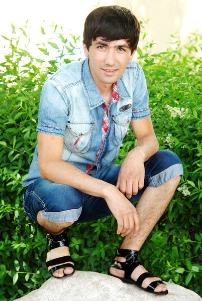 Далер Почоджонов