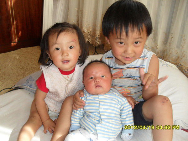 Тахмина Лочь