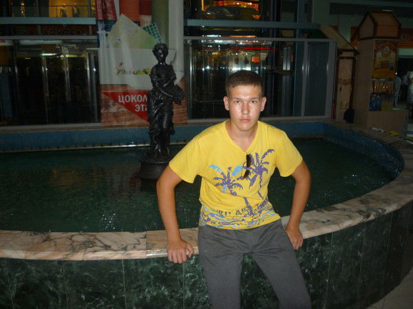 Саша Воротников