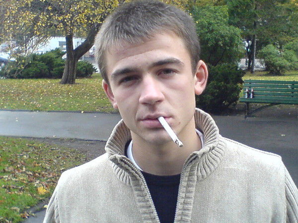 Игорь Лавров