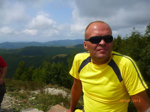 Роман Иванов