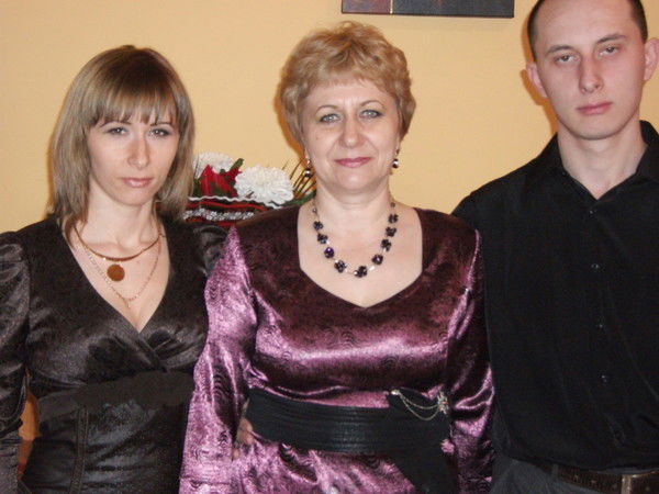 Нина Попова