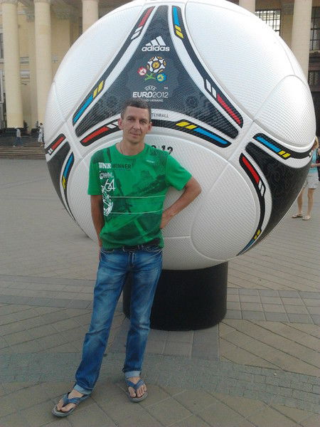 Олег Печенев