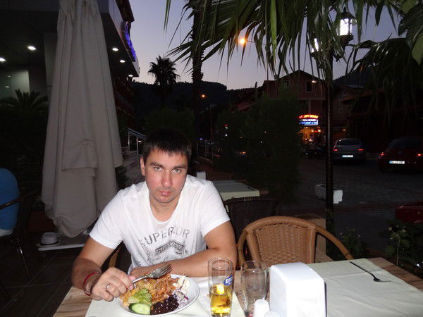 Олег Рославцов