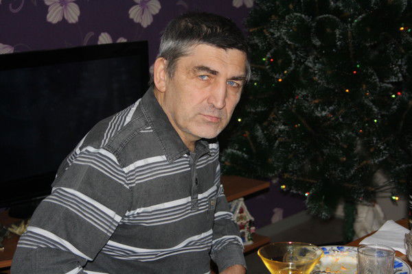 Юрий Суетин