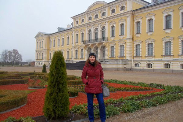 Анна Перевалова