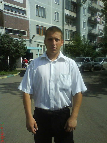 Евгений Незнаю