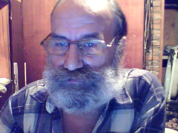 Валентин Комаров