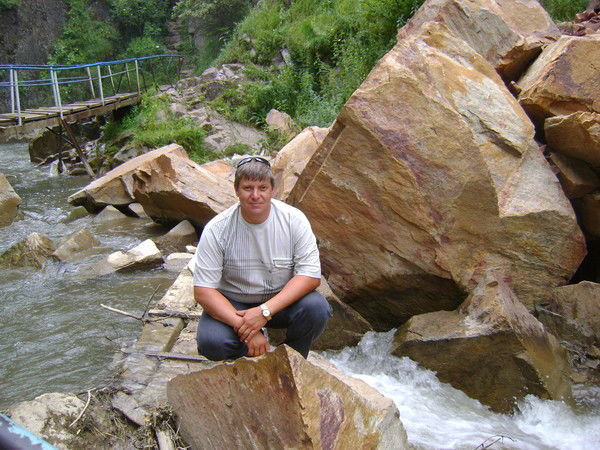 Андрей Сериков