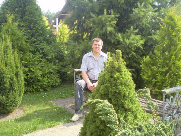 Влад Иванов