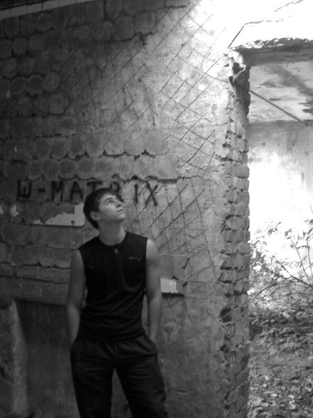 Игорь Тихонов