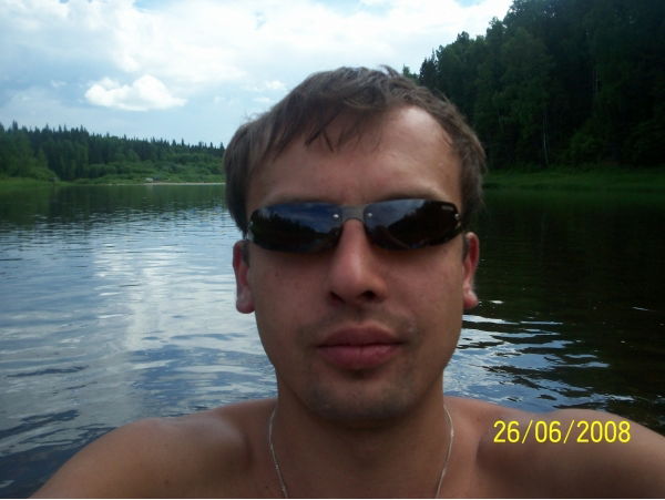 Юрий Романов