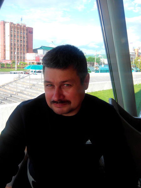 Александр Олейник