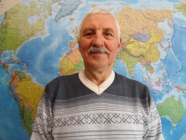 Анатолий Манин