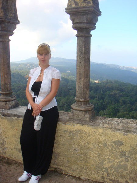 Наташа Попова