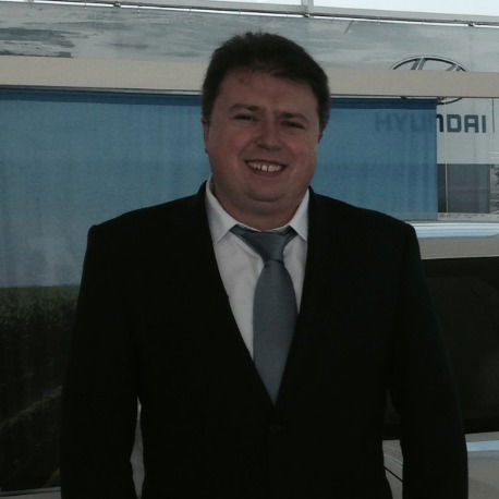 Максим Петренко