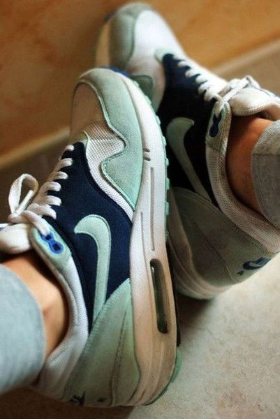 Неизвестно Неизвестно