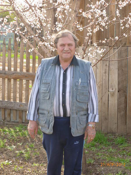 Геннадий Попов