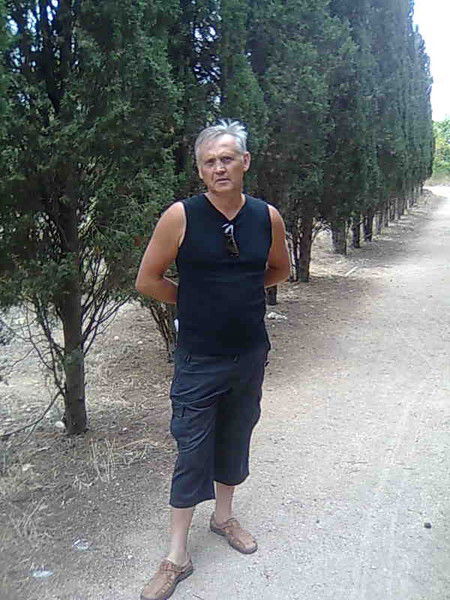 Неизвестно Неизвестно