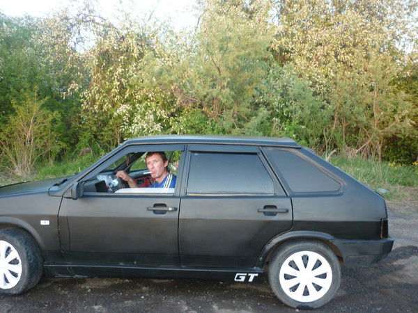 Максим Хлебников