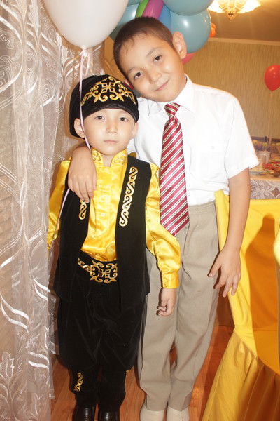 Алибек Бижанов