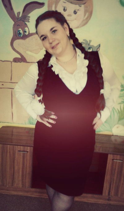 Валя Рябущенко