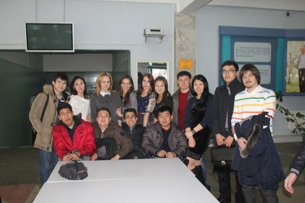 Азамат Махамбетов