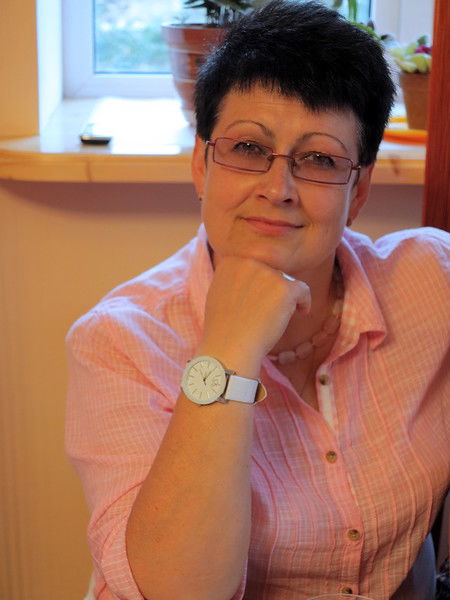 Елена Ушакова