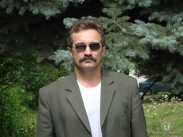 Владимир Максимов