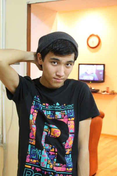 Алмас Сапаров