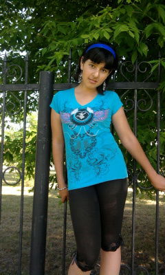 *(Наська)* ***)