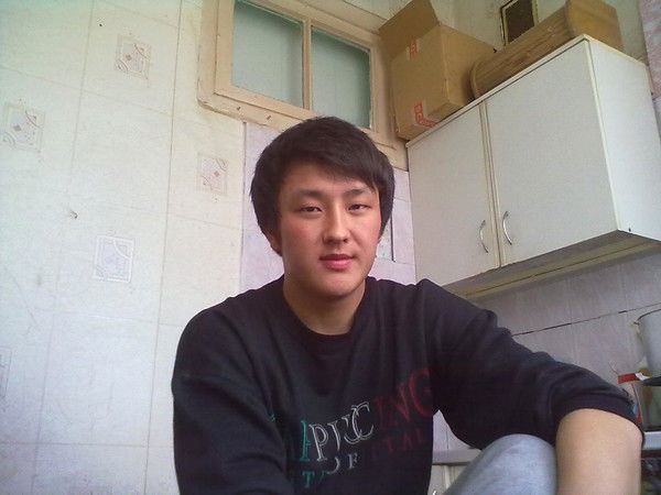 Эркин Алмаз