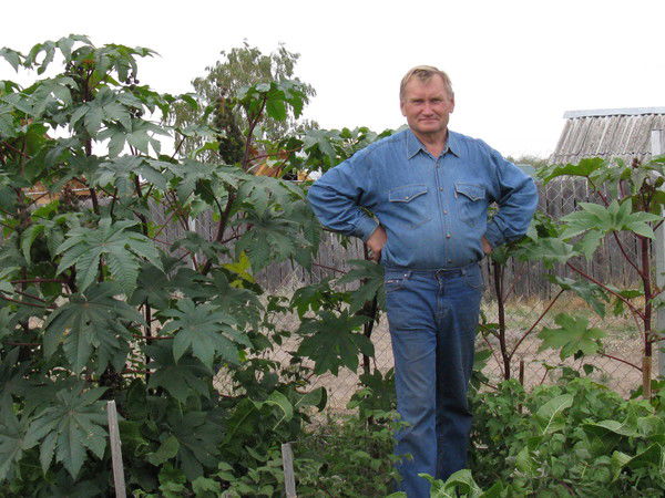 Валентин Иванов