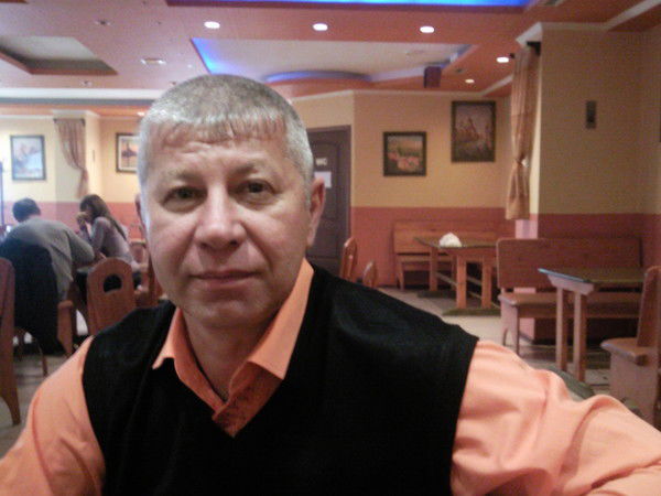 Александр Маслов