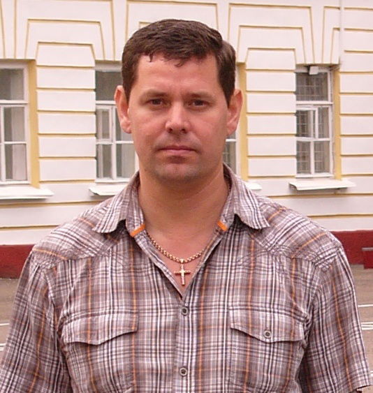 Денис Стешин