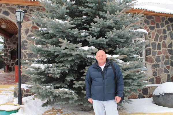 Артур Иванов