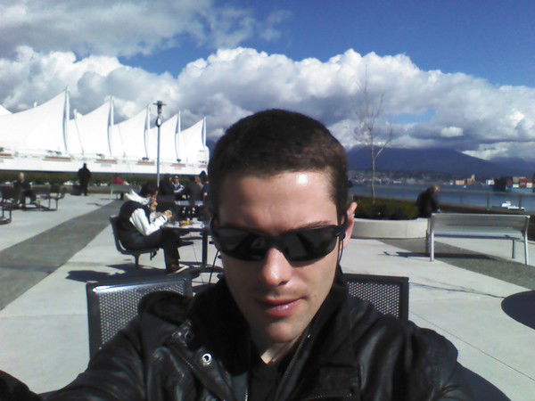 Артур Золотарьов