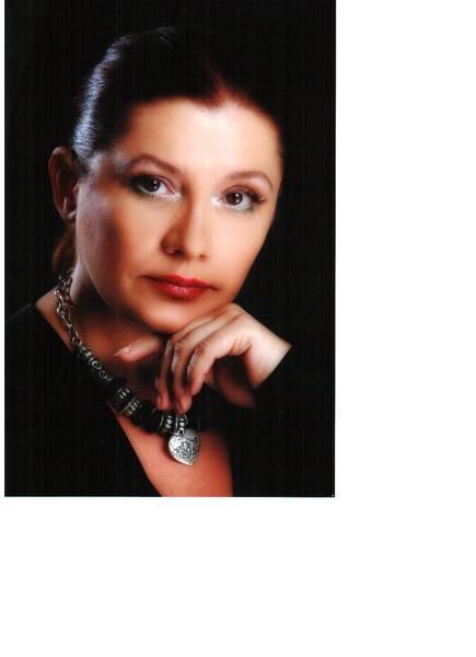 Елена Лысенко